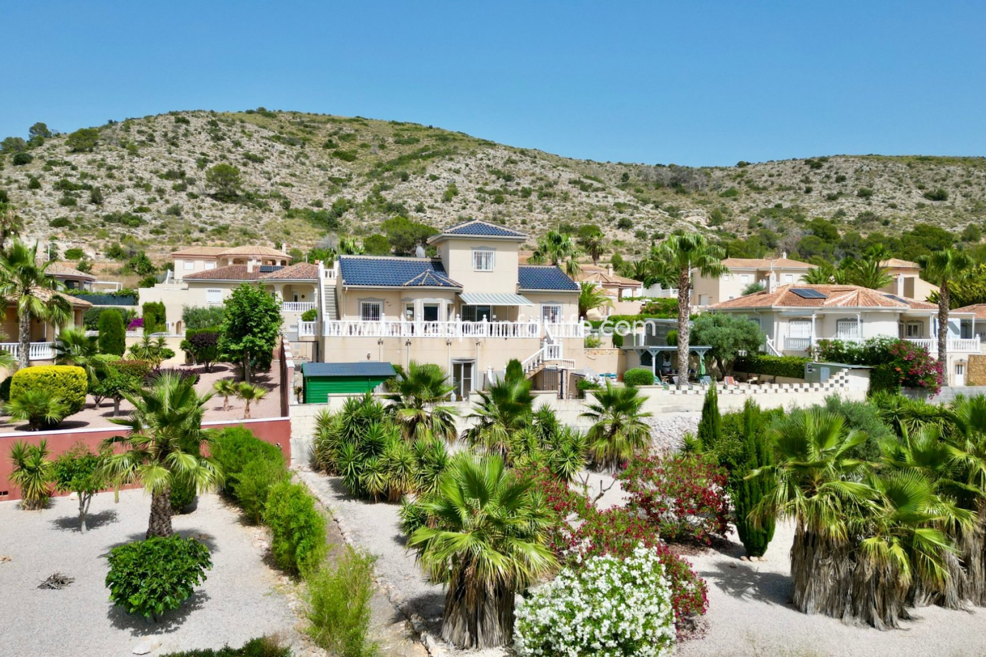  - Villa - Detached -
