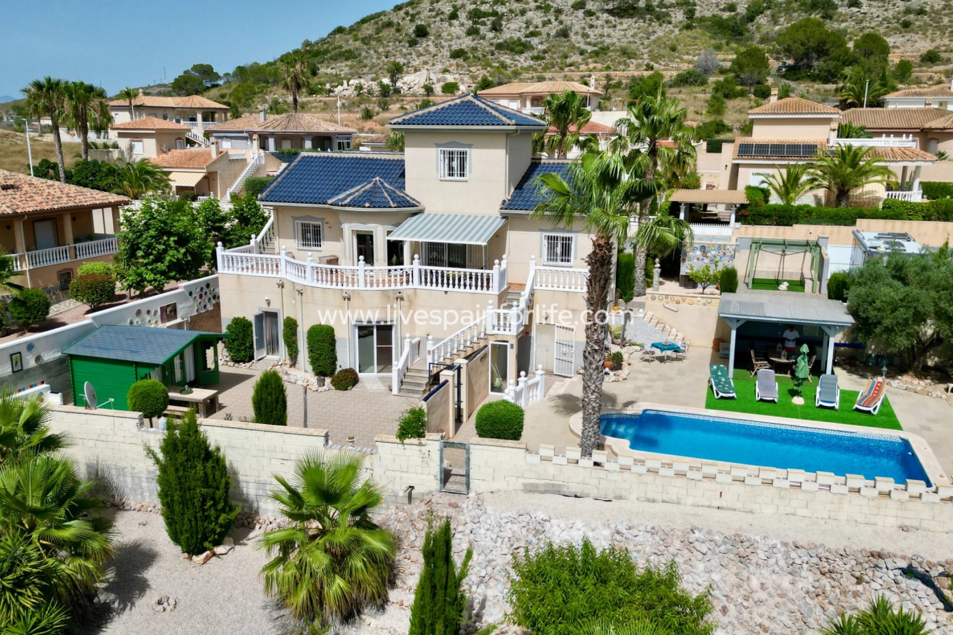  - Villa - Detached -
