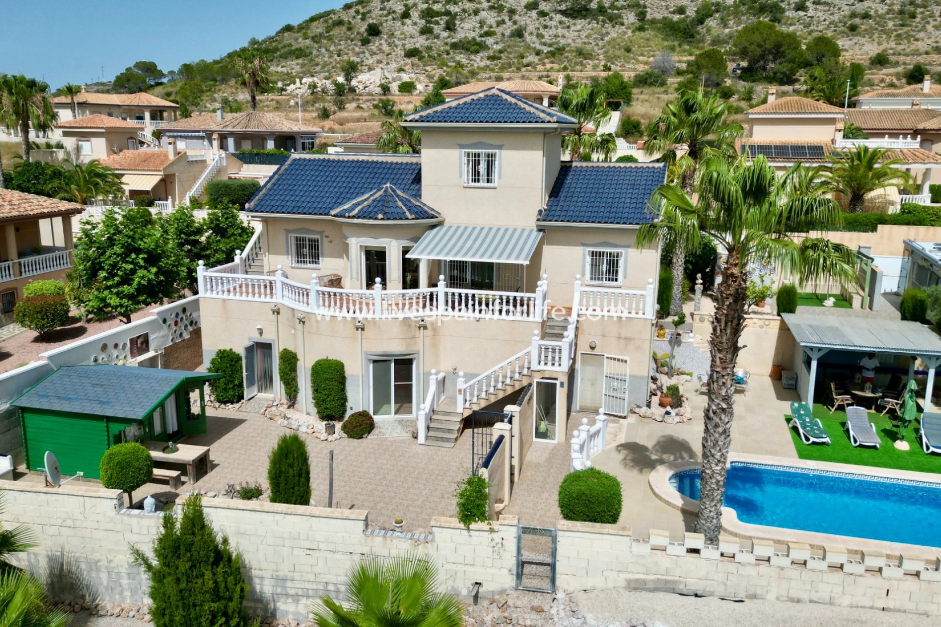  - Villa - Detached -
