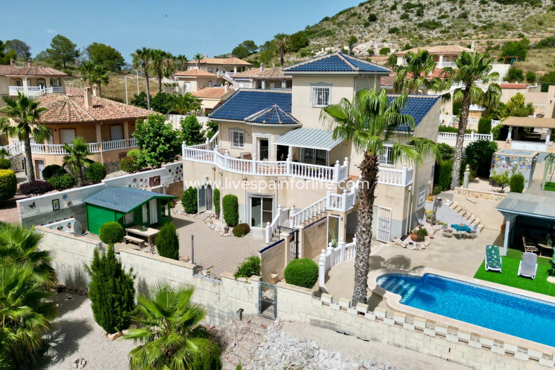  - Villa - Detached -
