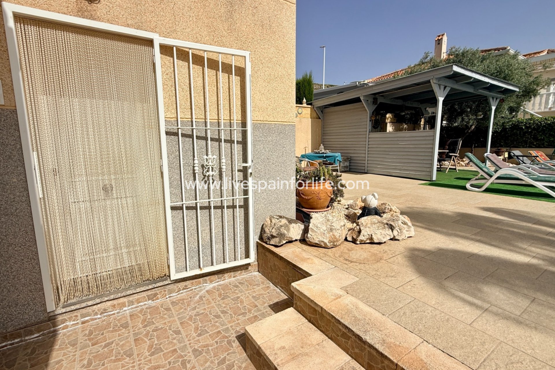  - Villa - Detached -
