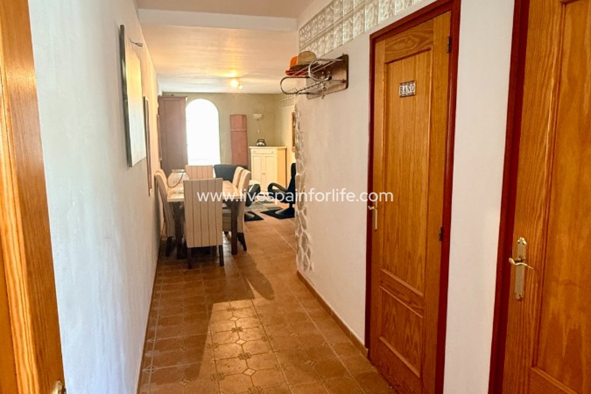  - Villa - Detached -
