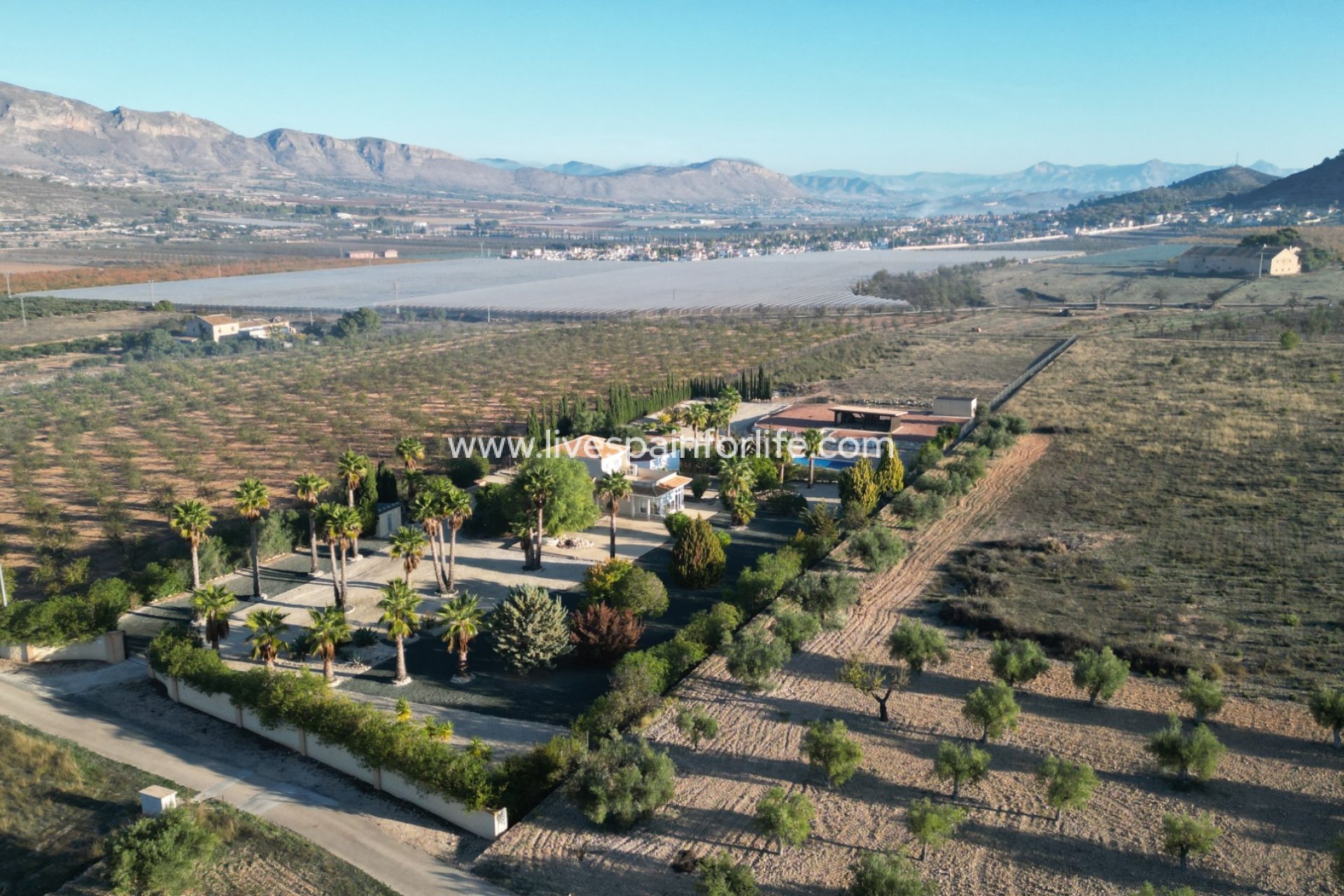 - Villa - Detached -
