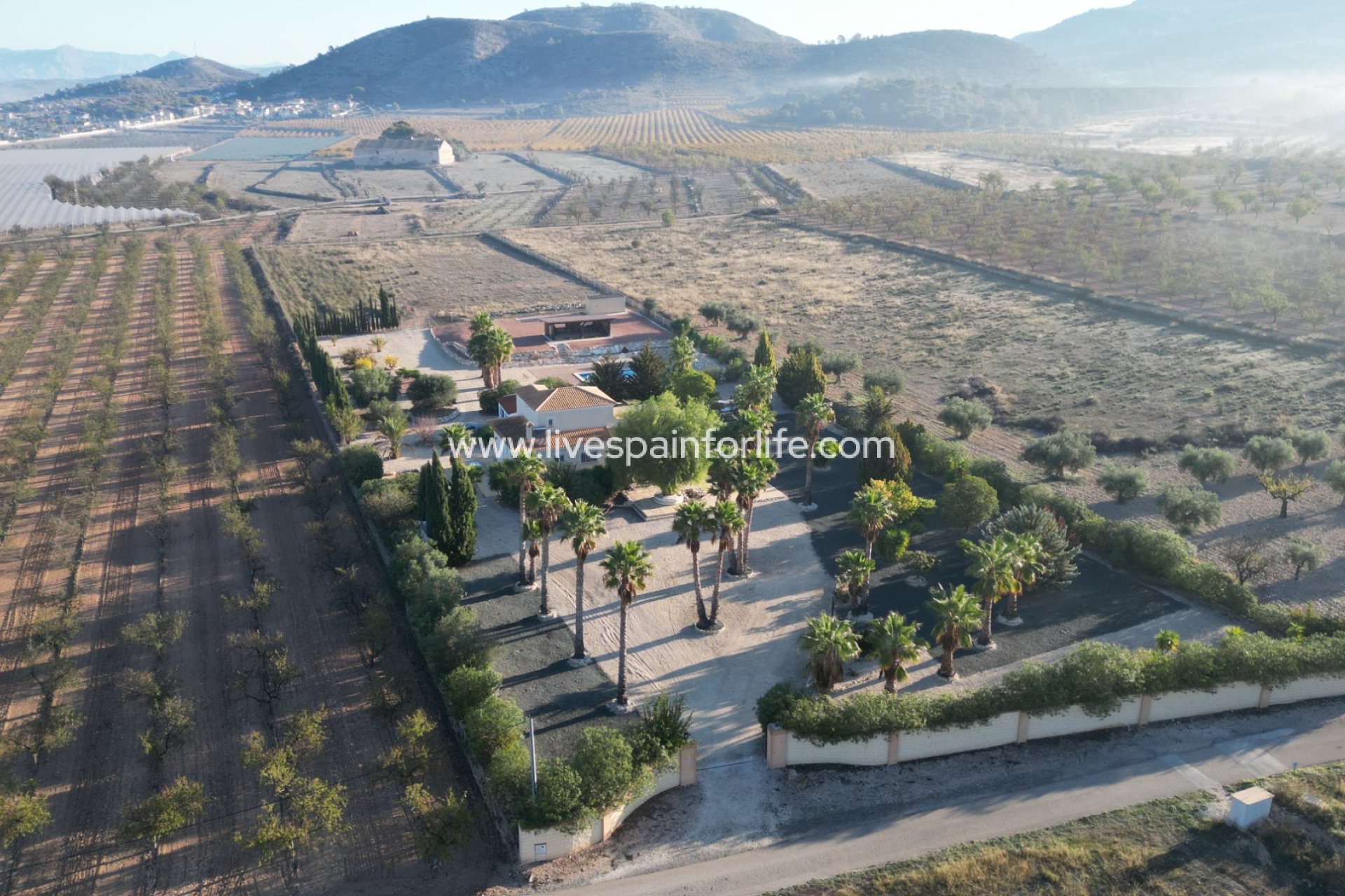  - Villa - Detached -
