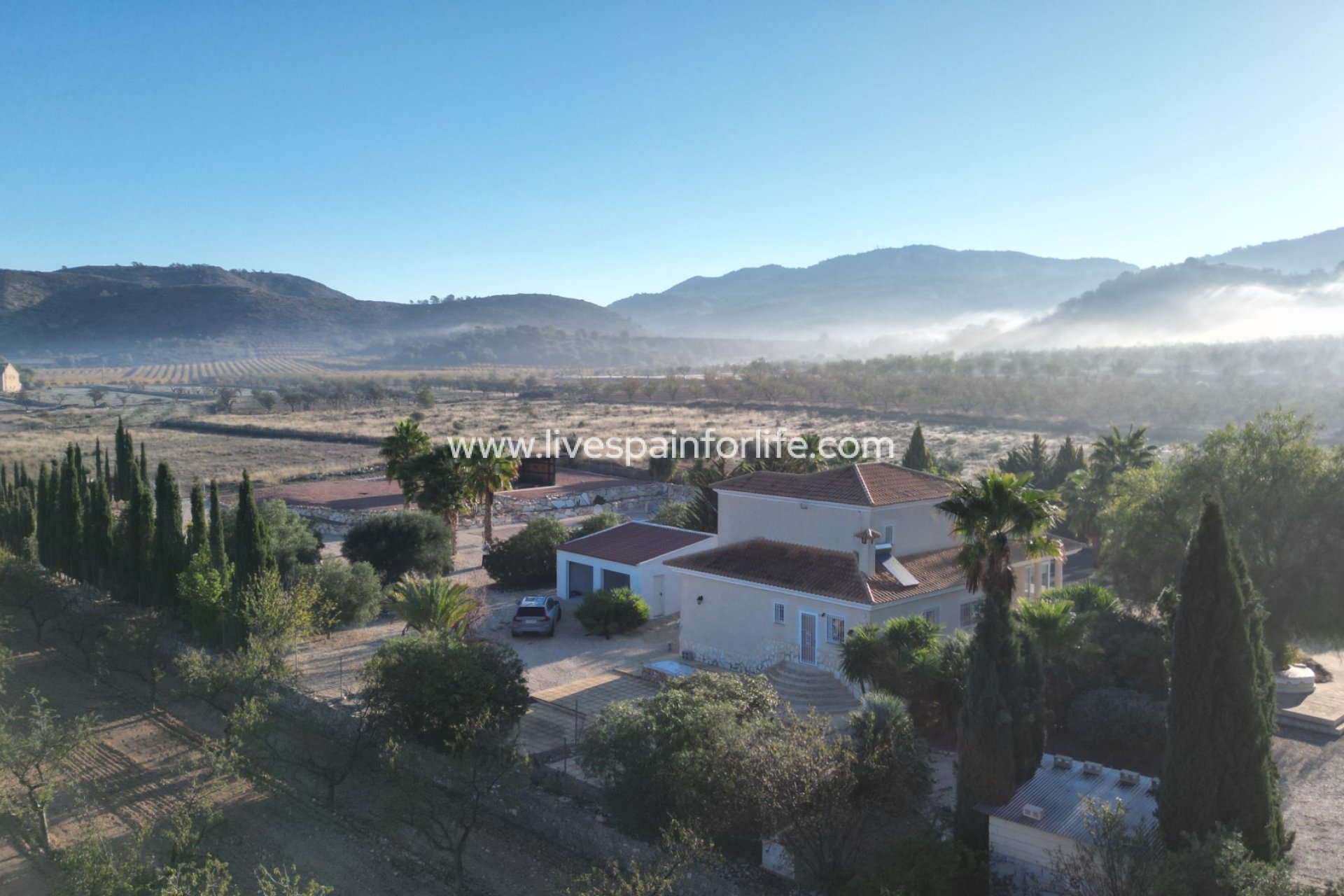  - Villa - Detached -
