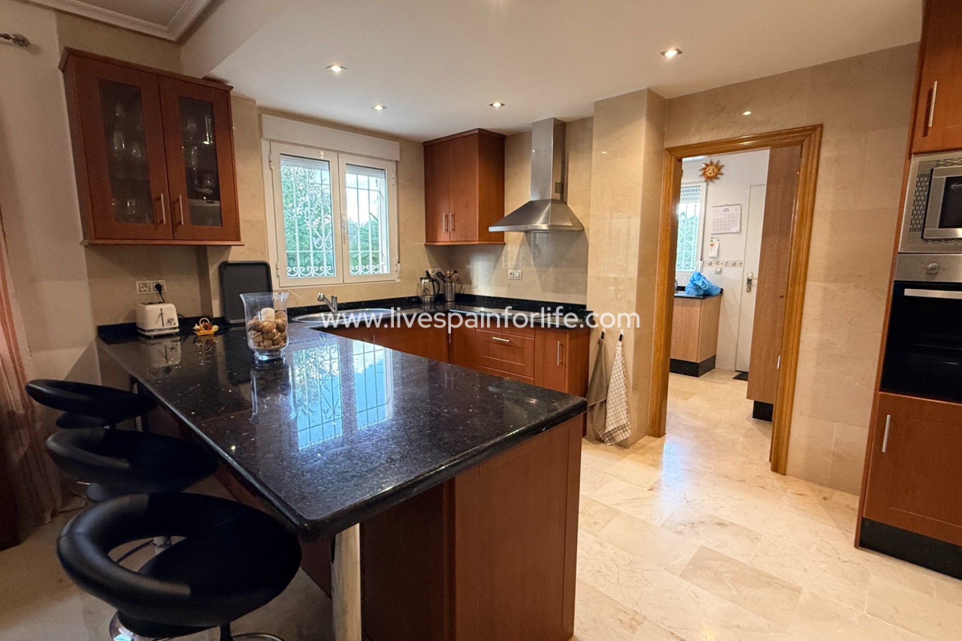  - Villa - Detached -

