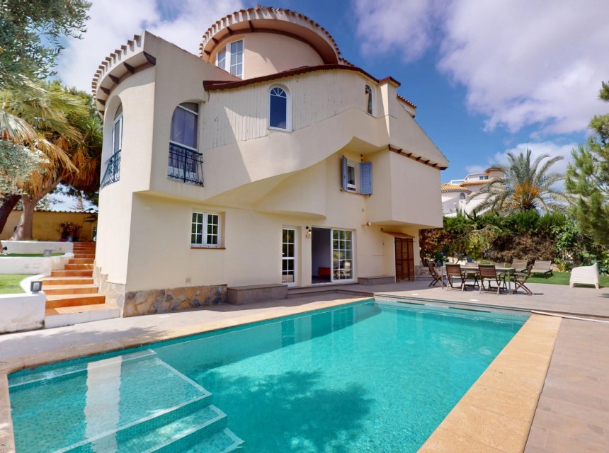  - Villa (freistehende) -
Orihuela Costa - La Zenia