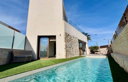 Villa (freistehende) - Weiterverkauf - Alicante -
                    Alicante