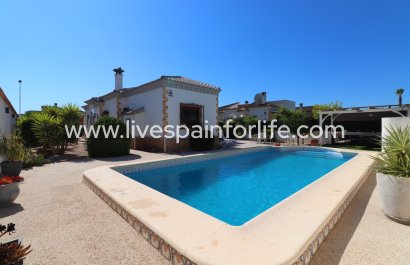Villa (freistehende) - Weiterverkauf - Formentera Del Segura -
                    Fincas de La Vega