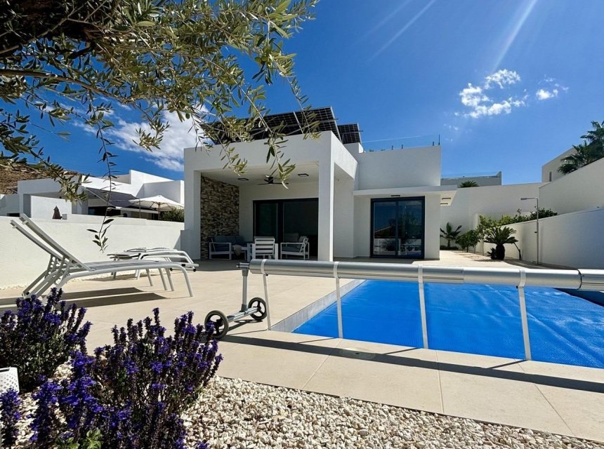  - Villa (indépendant) -
Benijofar - Pueblo