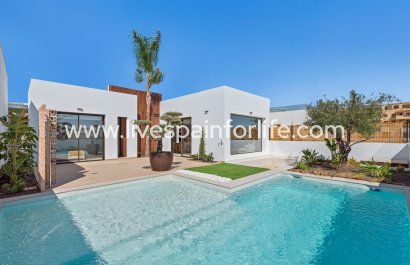 Villa (indépendant) - Nouvelle construction - Los Alcázares - Serena Golf