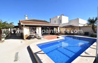 Villa (indépendant) - Revente - Formentera Del Segura -
                    Fincas de La Vega
