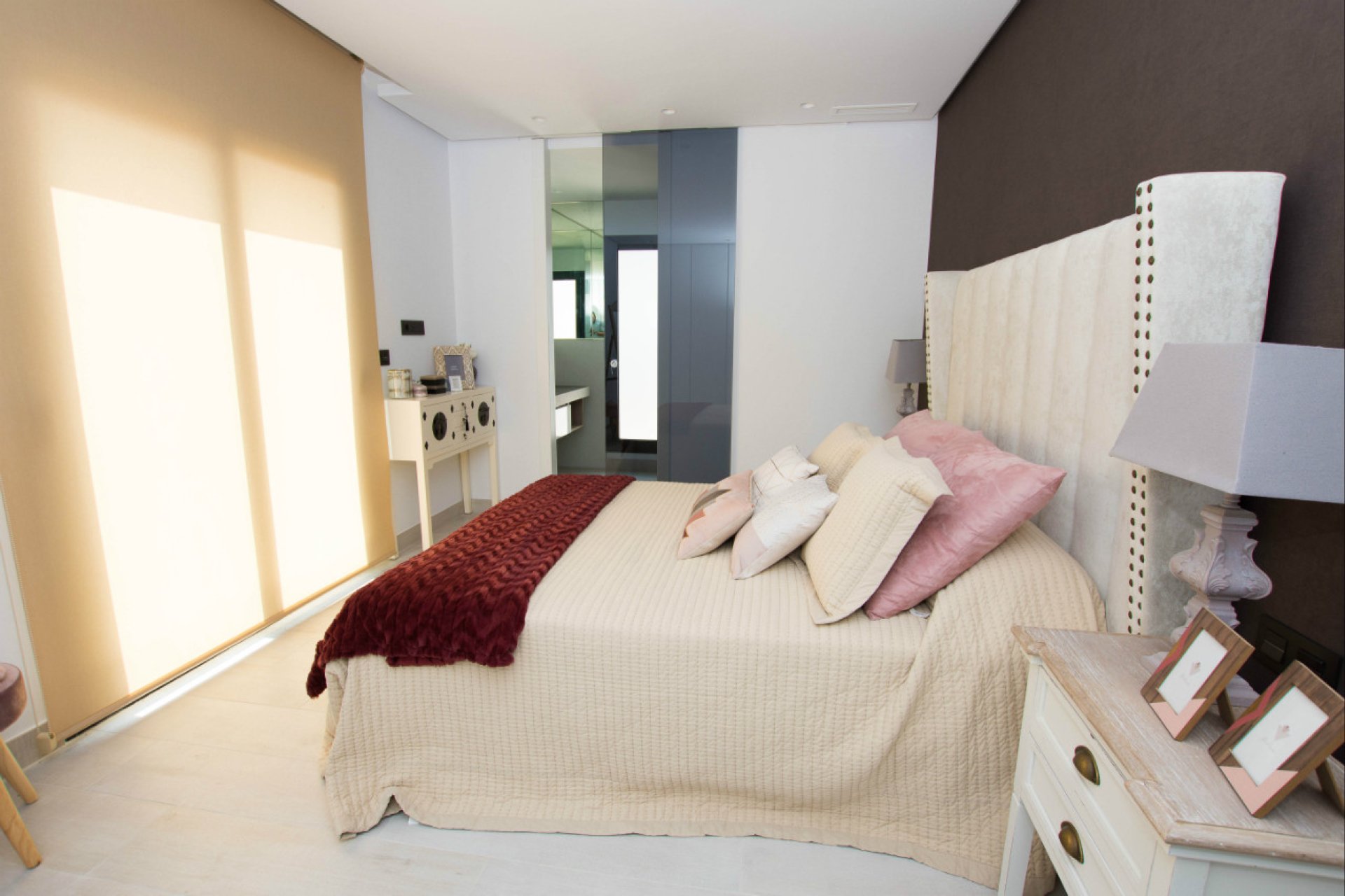  - Villa (semi-detached) -
