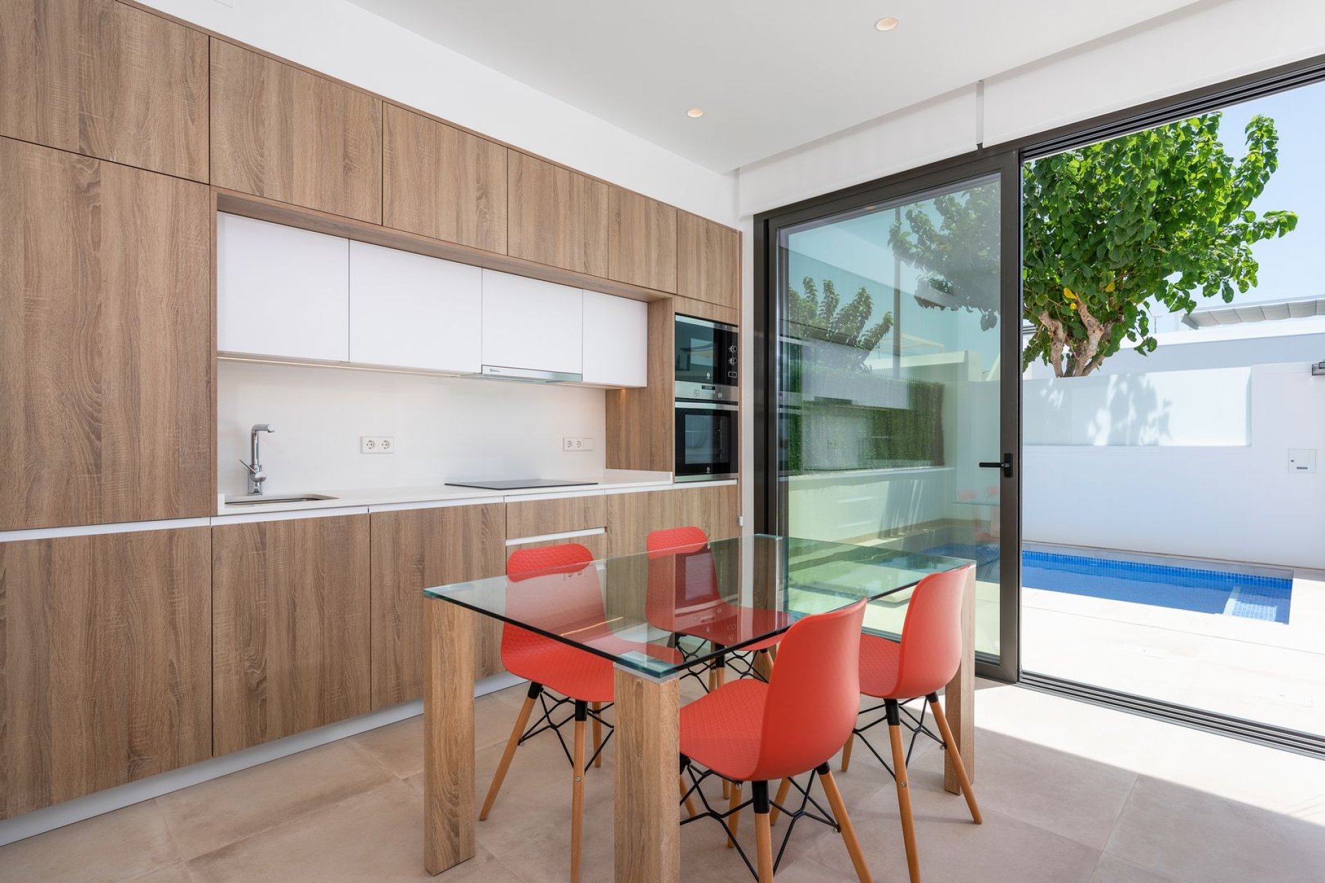  - Villa (semi-detached) -
