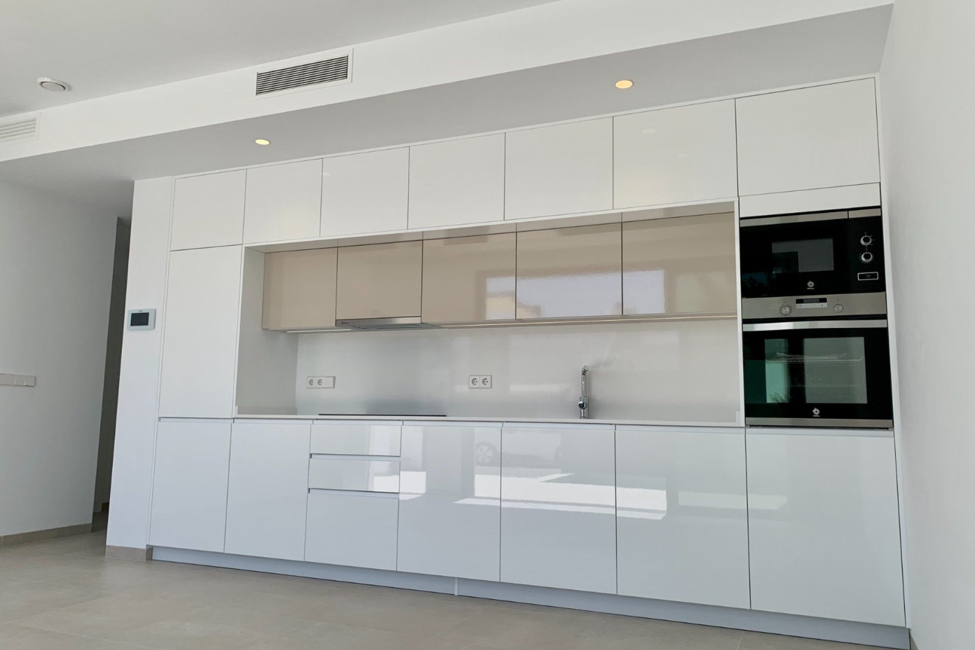  - Villa (semi-detached) -
