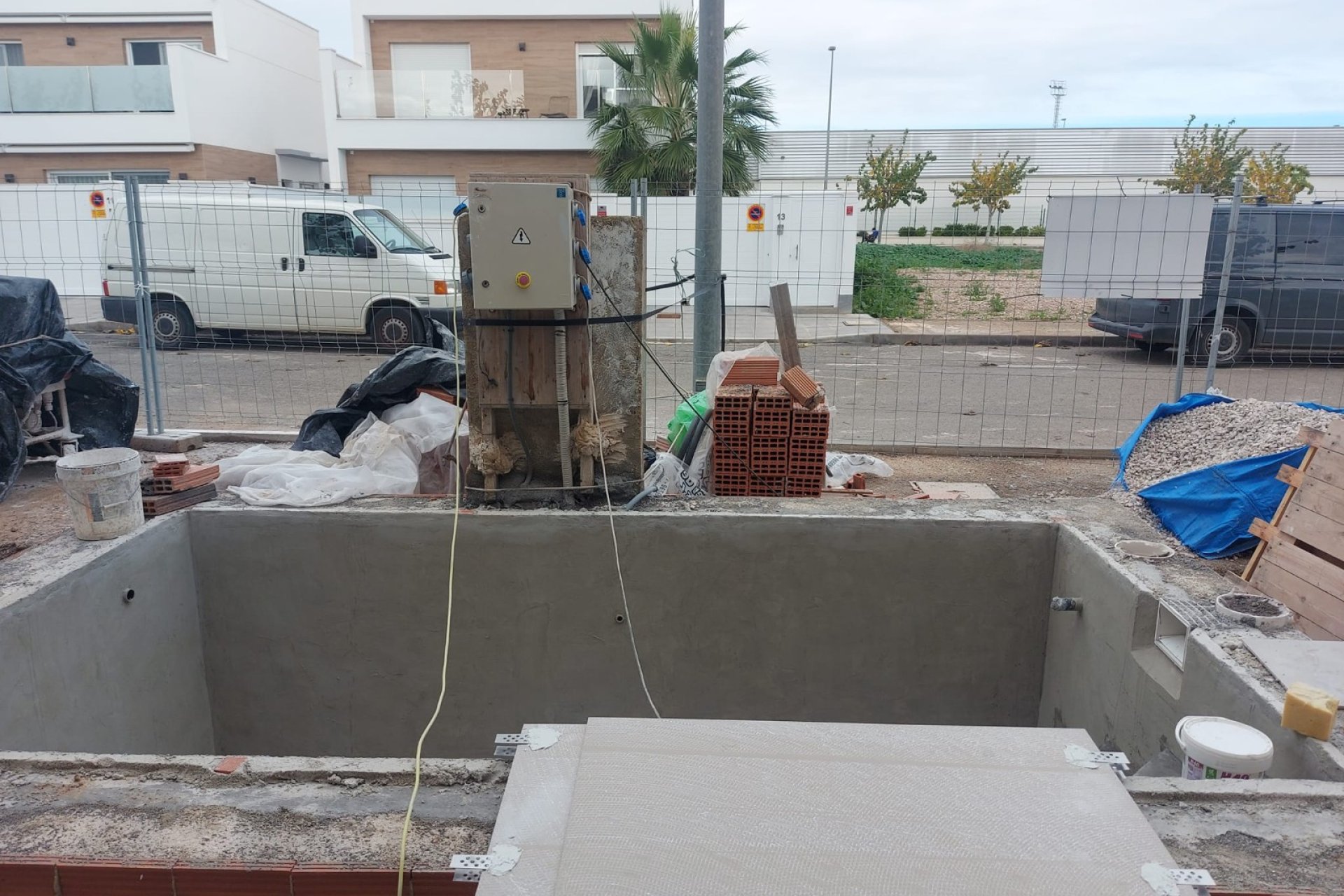  - Villa (semi-detached) -
