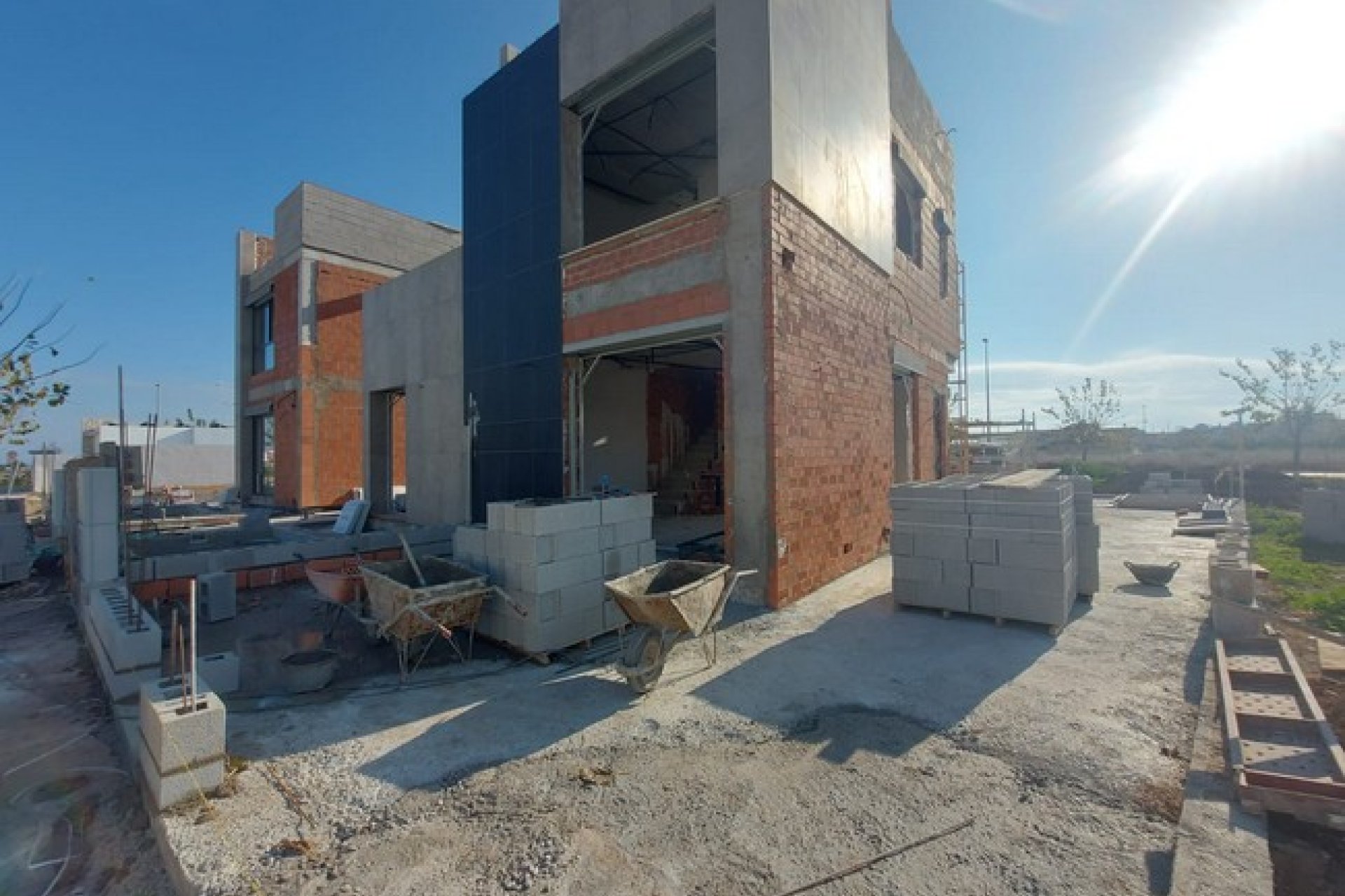  - Villa (semi-detached) -
