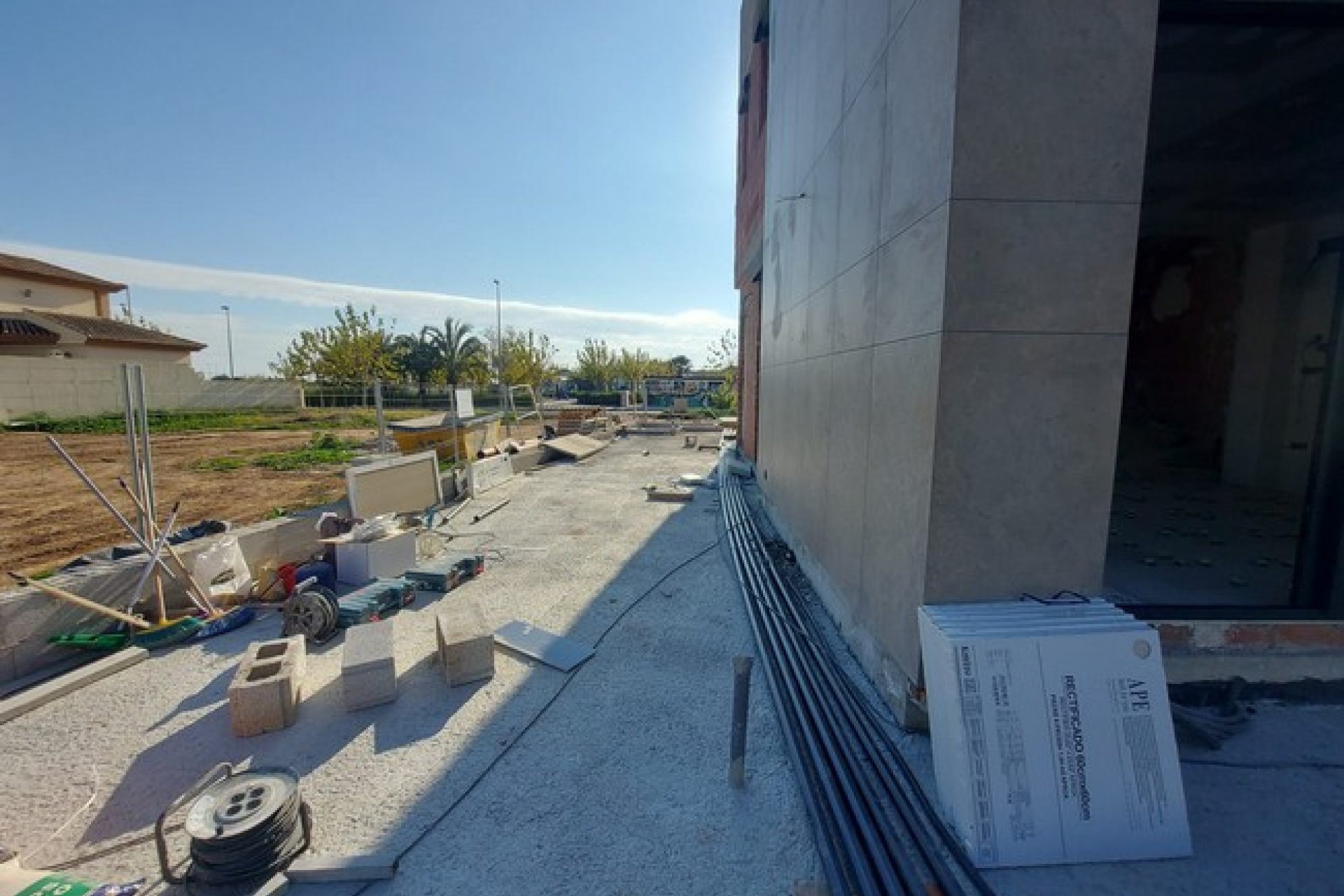  - Villa (semi-detached) -
