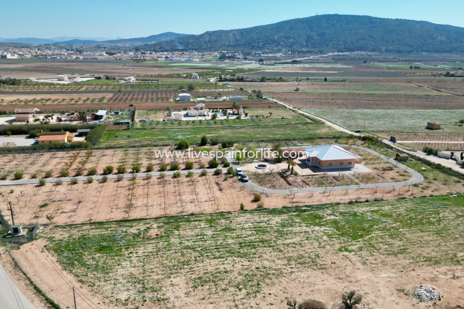 Weiterverkauf - 5. Finca / Country Property -
Pinoso