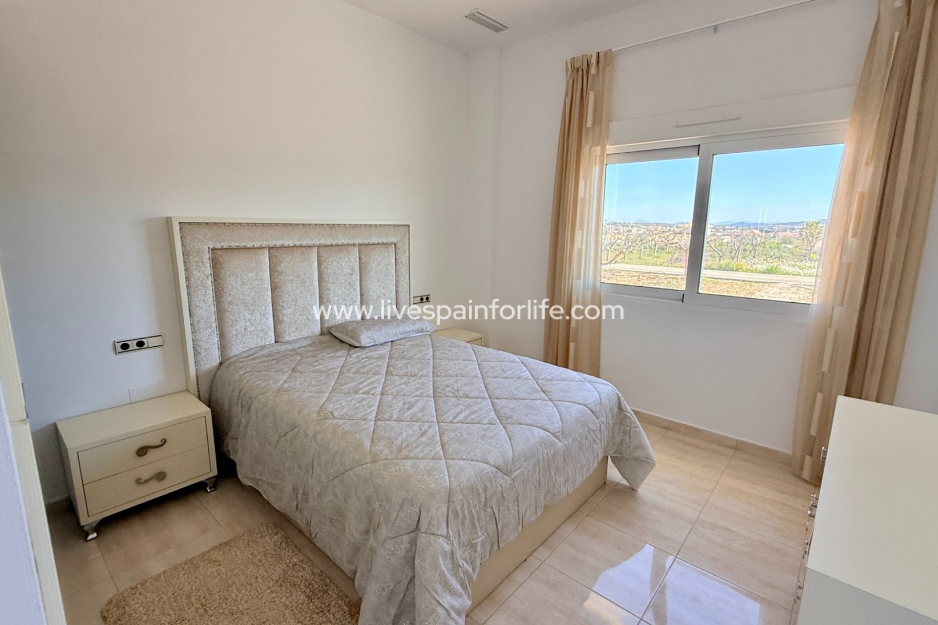 Weiterverkauf - 5. Finca / Country Property -
Pinoso