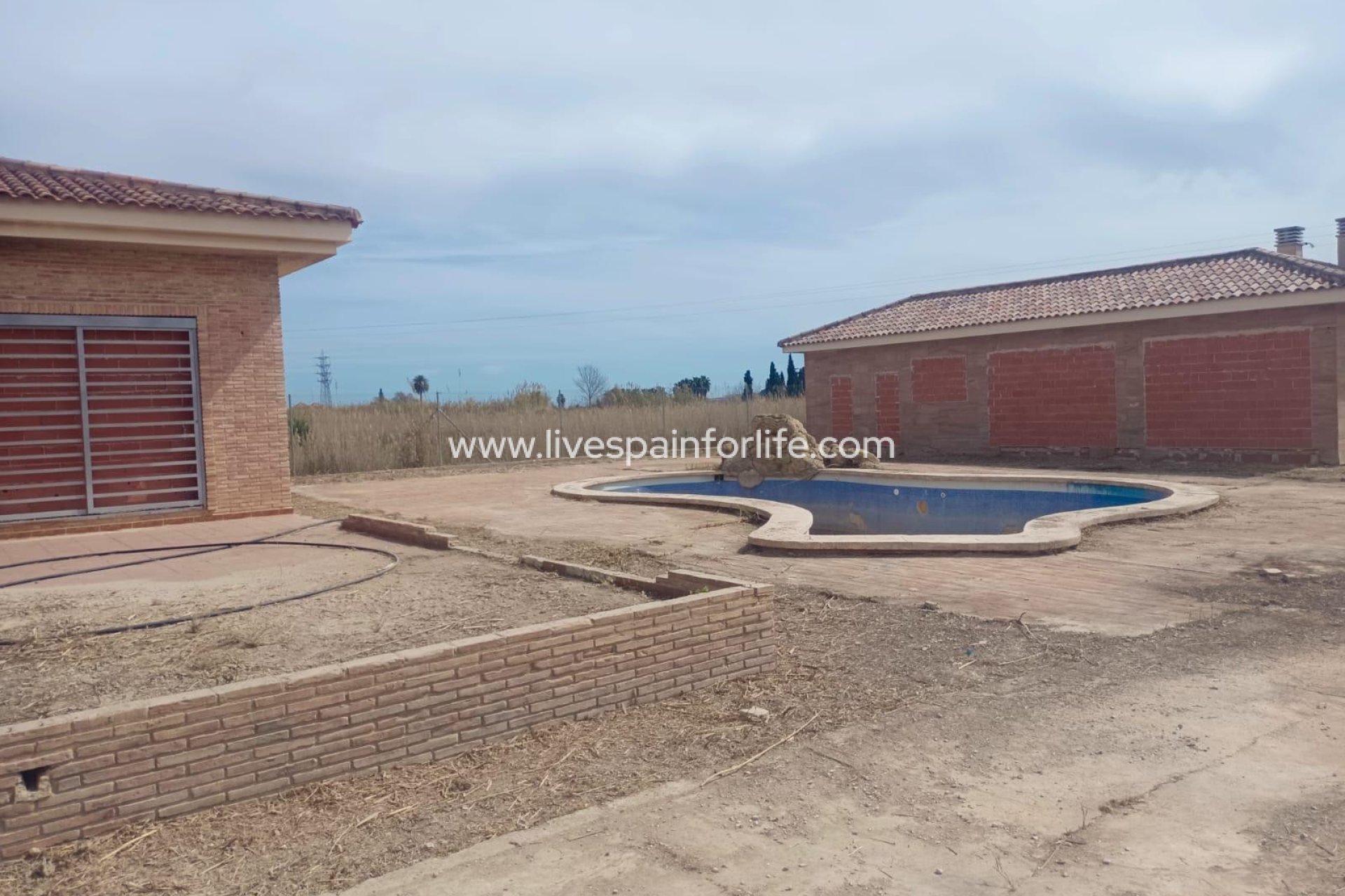 Weiterverkauf - 5. Finca / Country Property -
Redovan