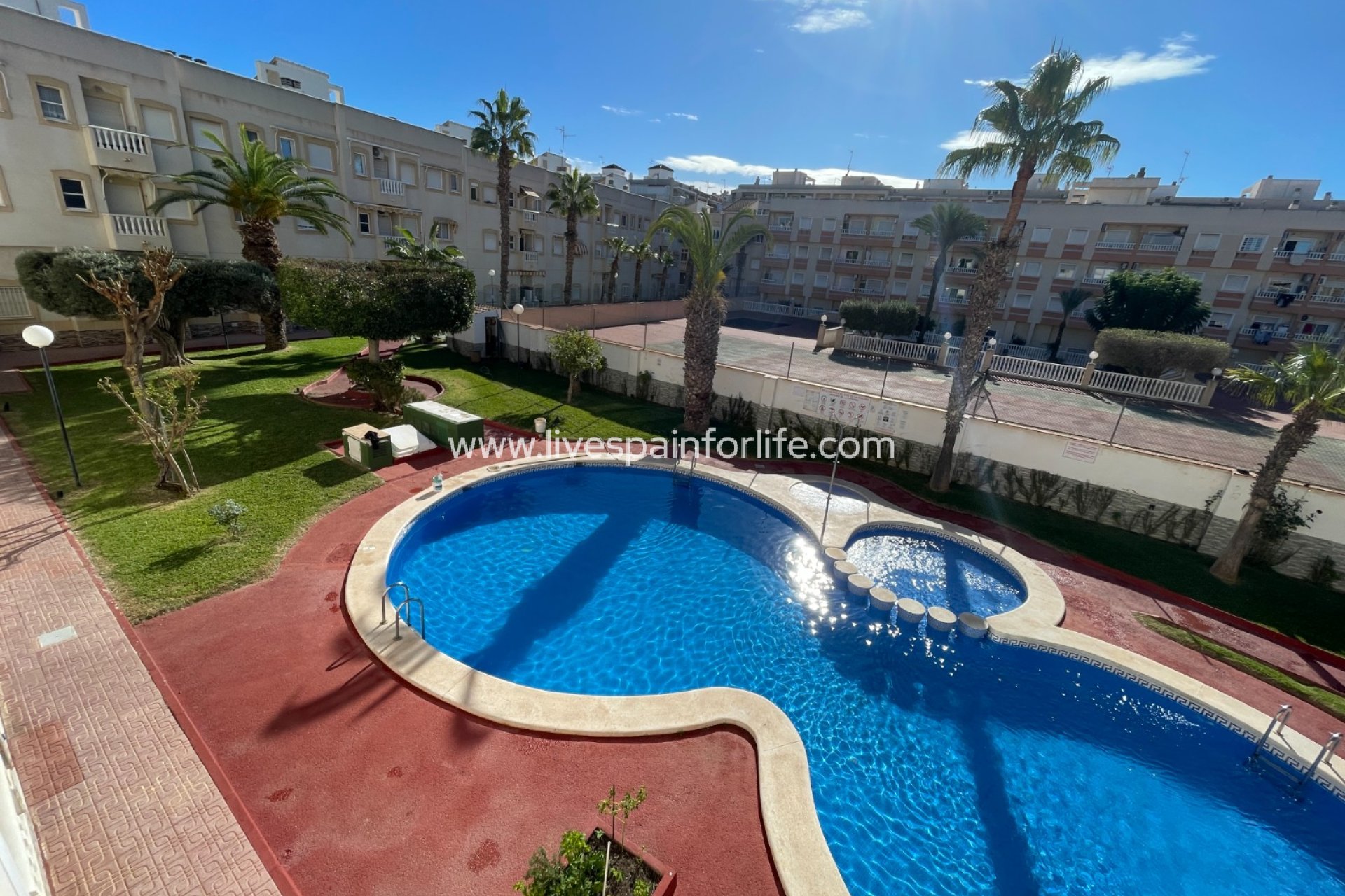Weiterverkauf - Apartment - Flat -
Torrevieia - Comunidad Valenciana