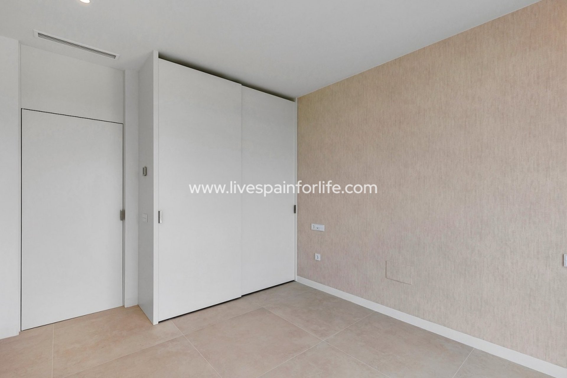 Weiterverkauf - Apartments -
Alicante