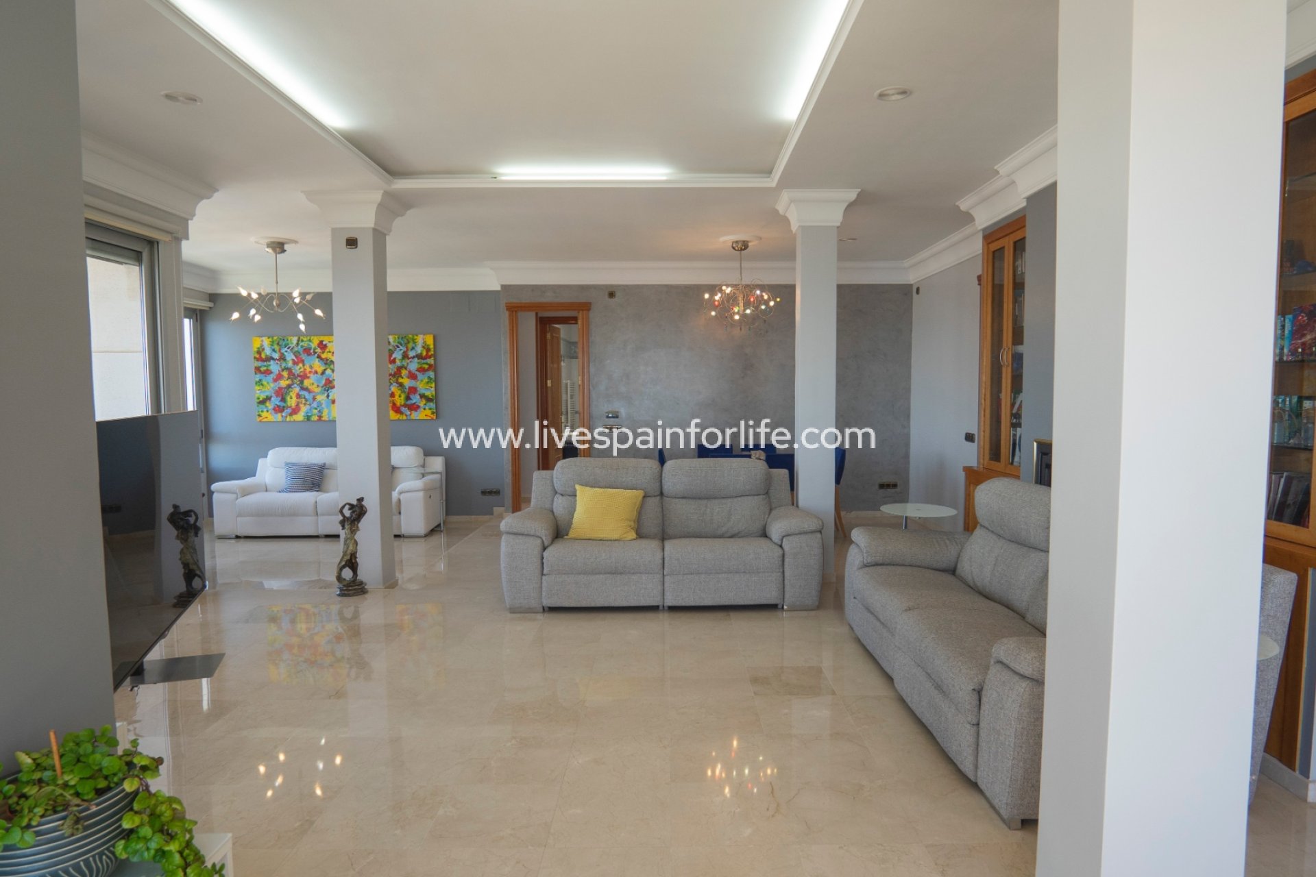 Weiterverkauf - Apartments -
Benidorm