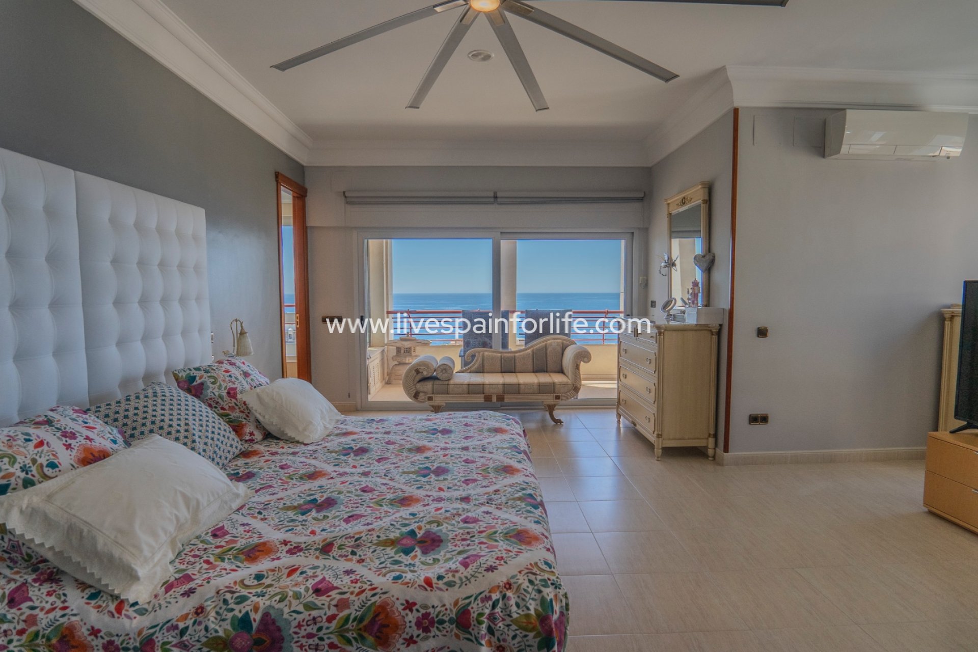 Weiterverkauf - Apartments -
Benidorm