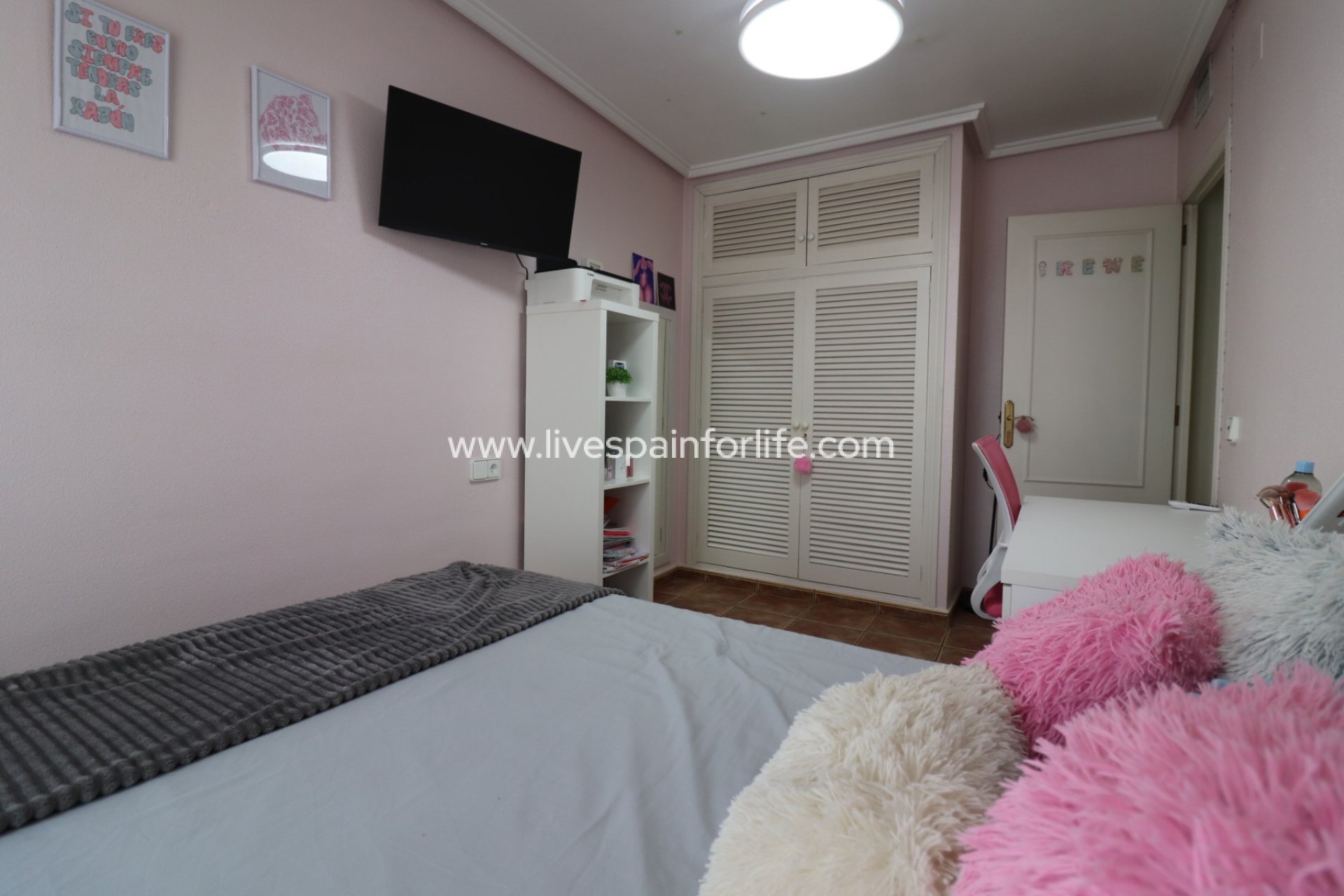 Weiterverkauf - Apartments -
Dolores - Dolores - Town