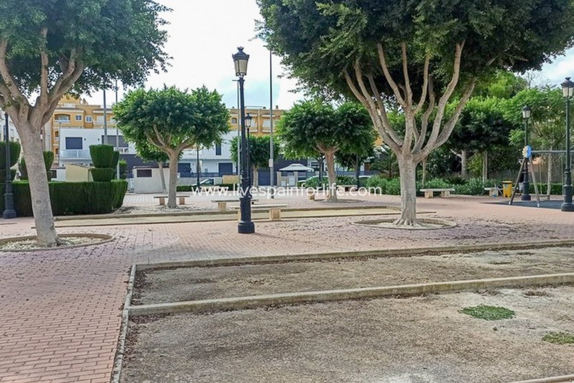 Weiterverkauf - Apartments -
Formentera del Segura