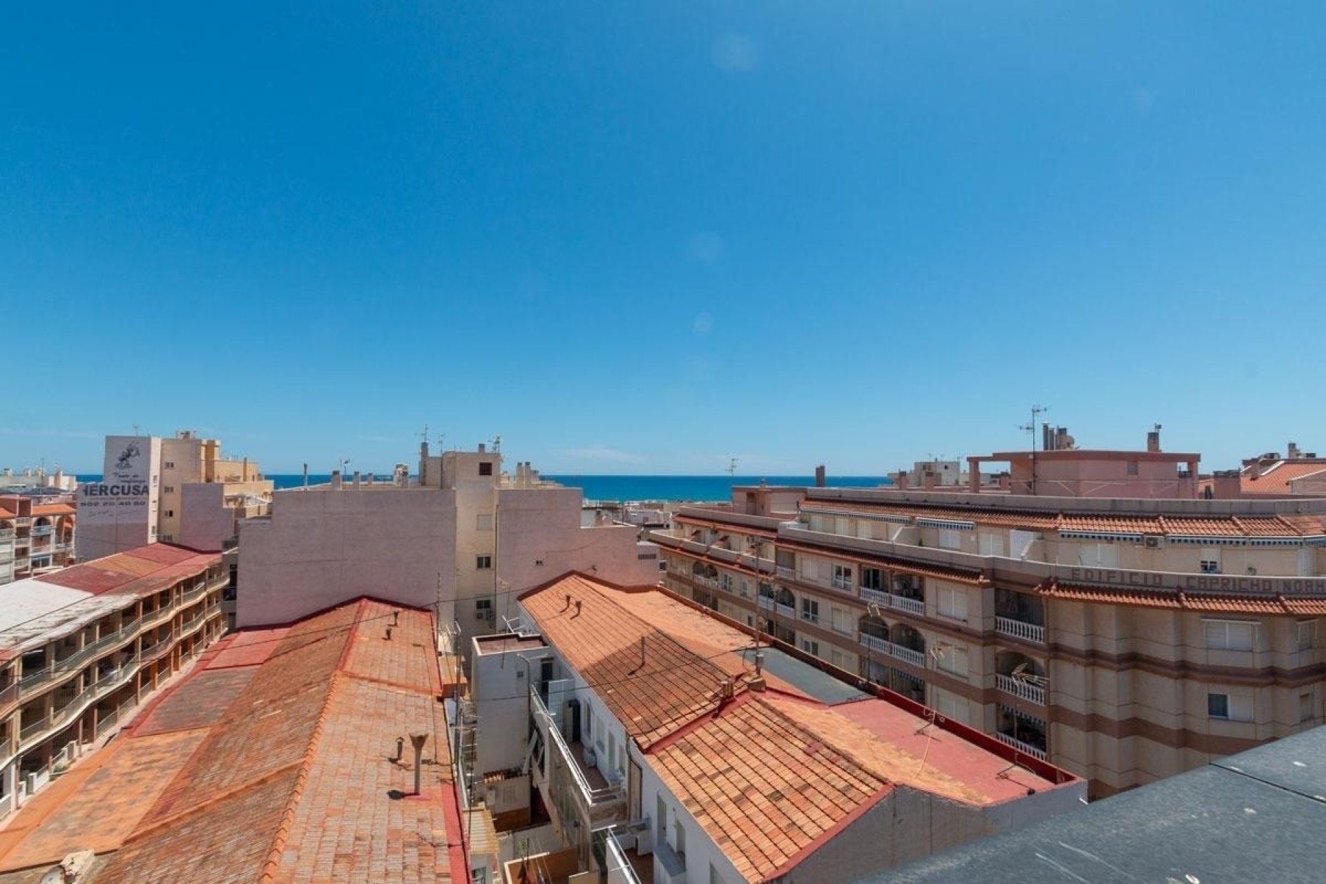 Weiterverkauf - Apartments -
La Mata - La Mata - Town