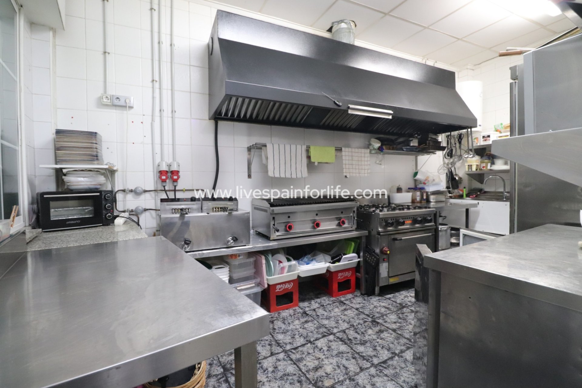 Weiterverkauf - Commercial (Leasehold) -
Catral - Catral - Town