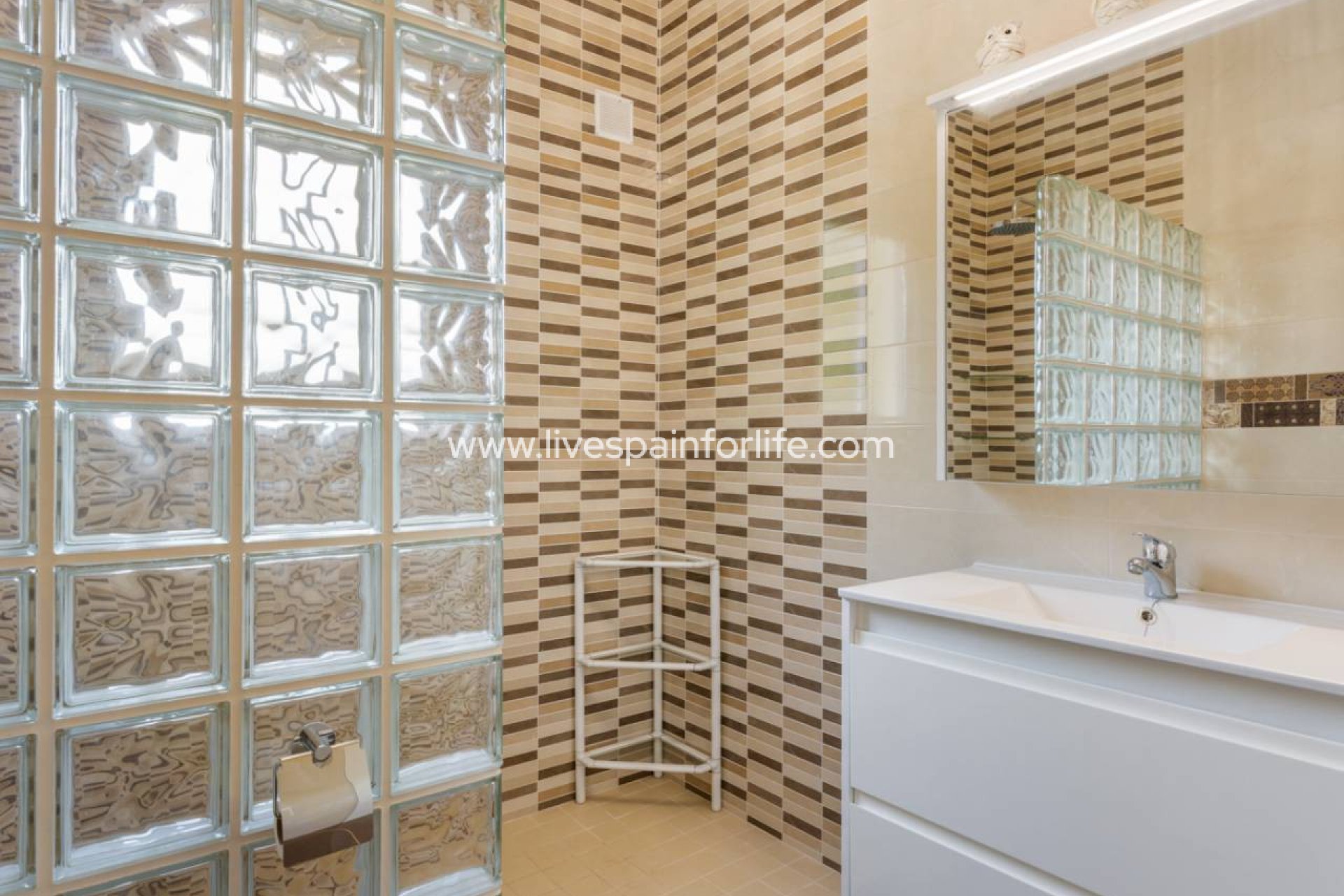 Weiterverkauf - Country house -
Alicante