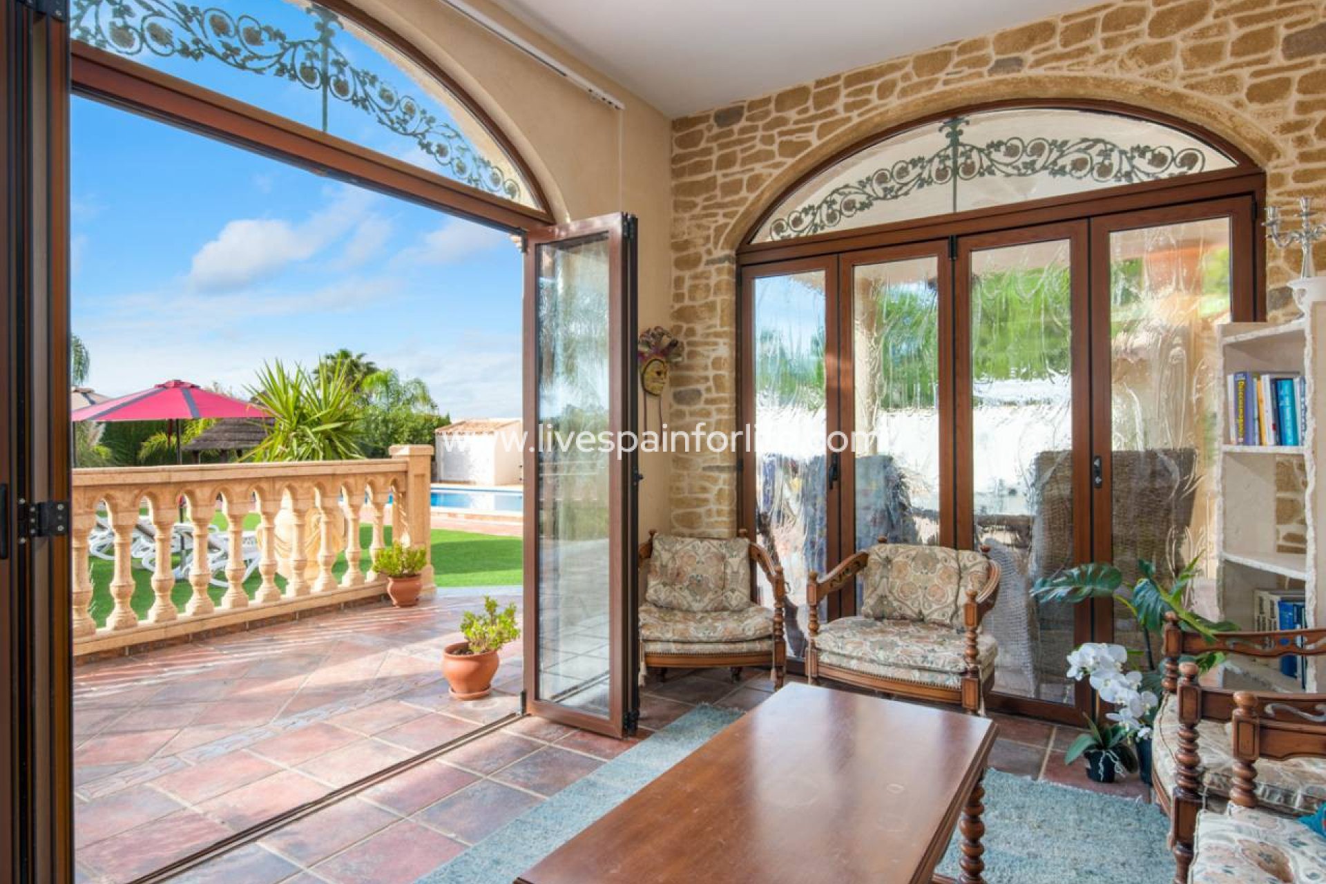 Weiterverkauf - Country house -
Alicante