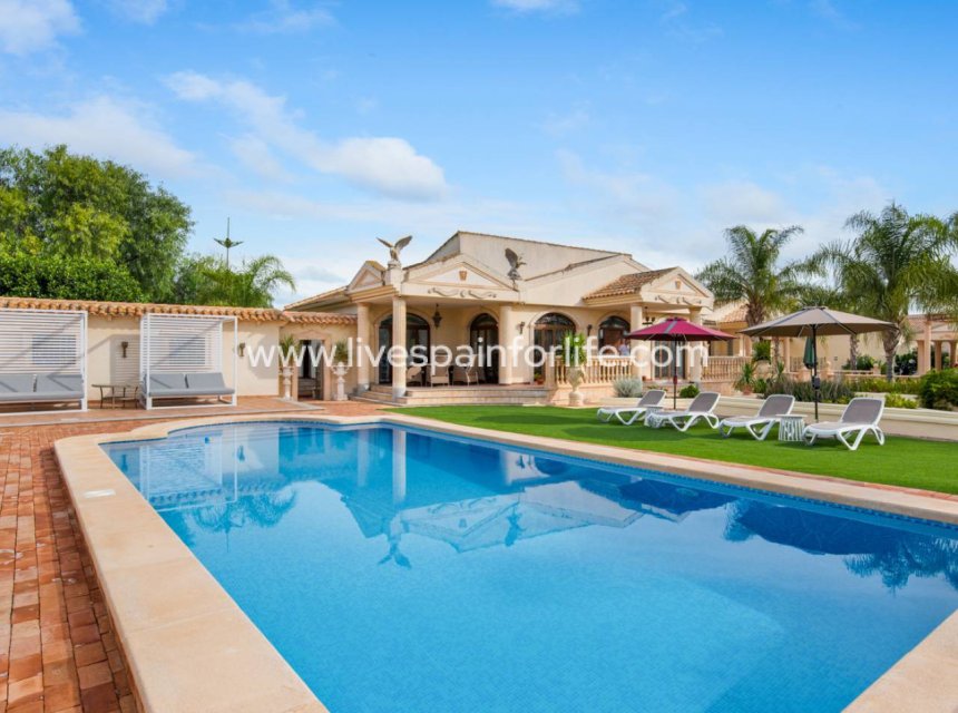 Weiterverkauf - Country house -
Alicante