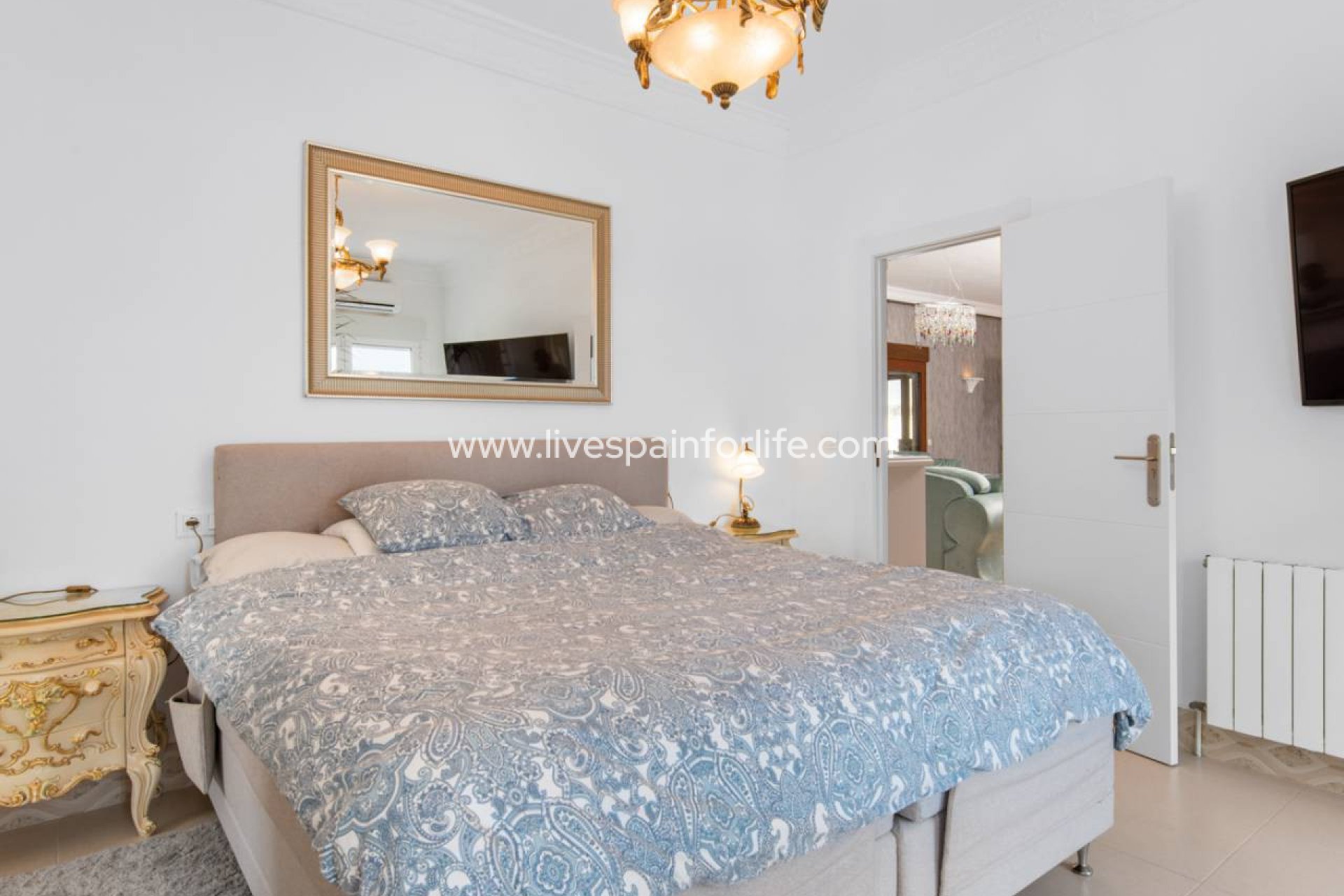 Weiterverkauf - Country house -
Alicante