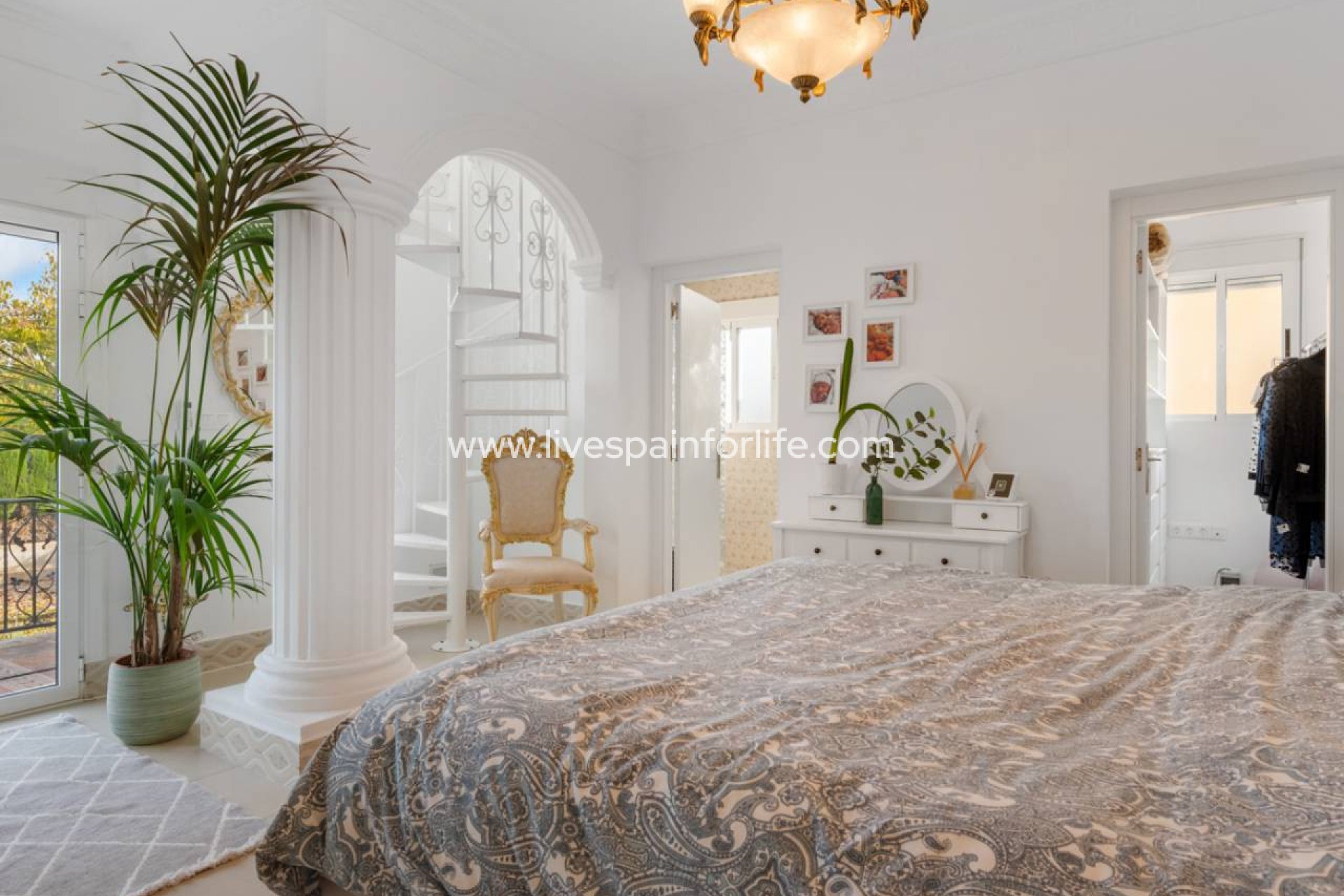 Weiterverkauf - Country house -
Alicante