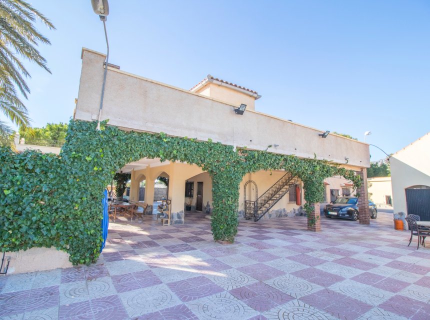 Weiterverkauf - Country house -
Alicante