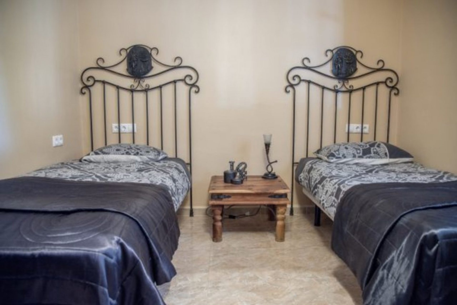 Weiterverkauf - Country house -
Alicante