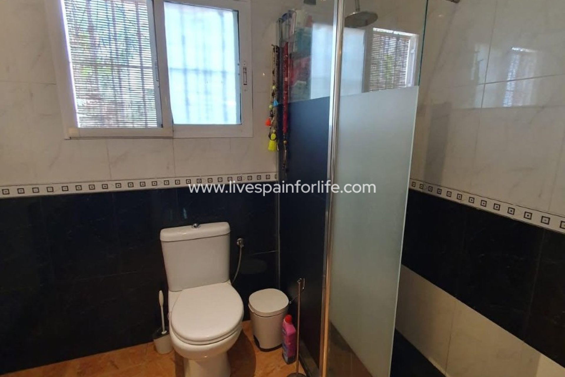 Weiterverkauf - Country house -
Alicante