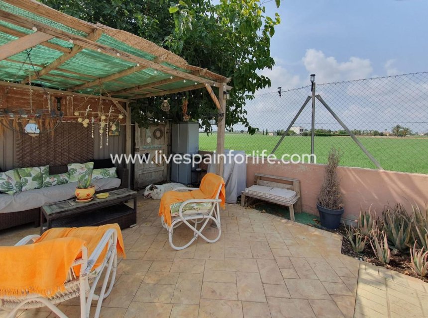 Weiterverkauf - Country house -
Alicante