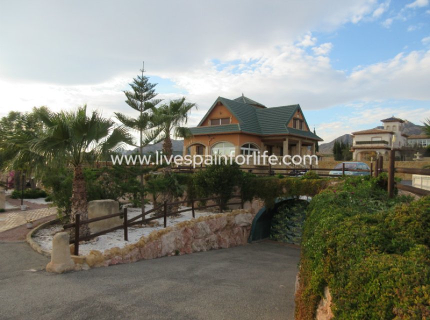 Weiterverkauf - Country house -
Alicante