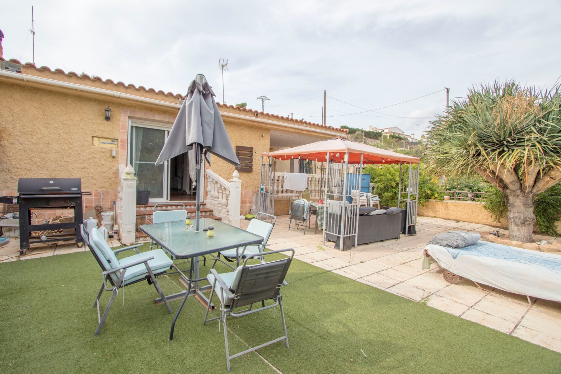 Weiterverkauf - Country house -
Alicante