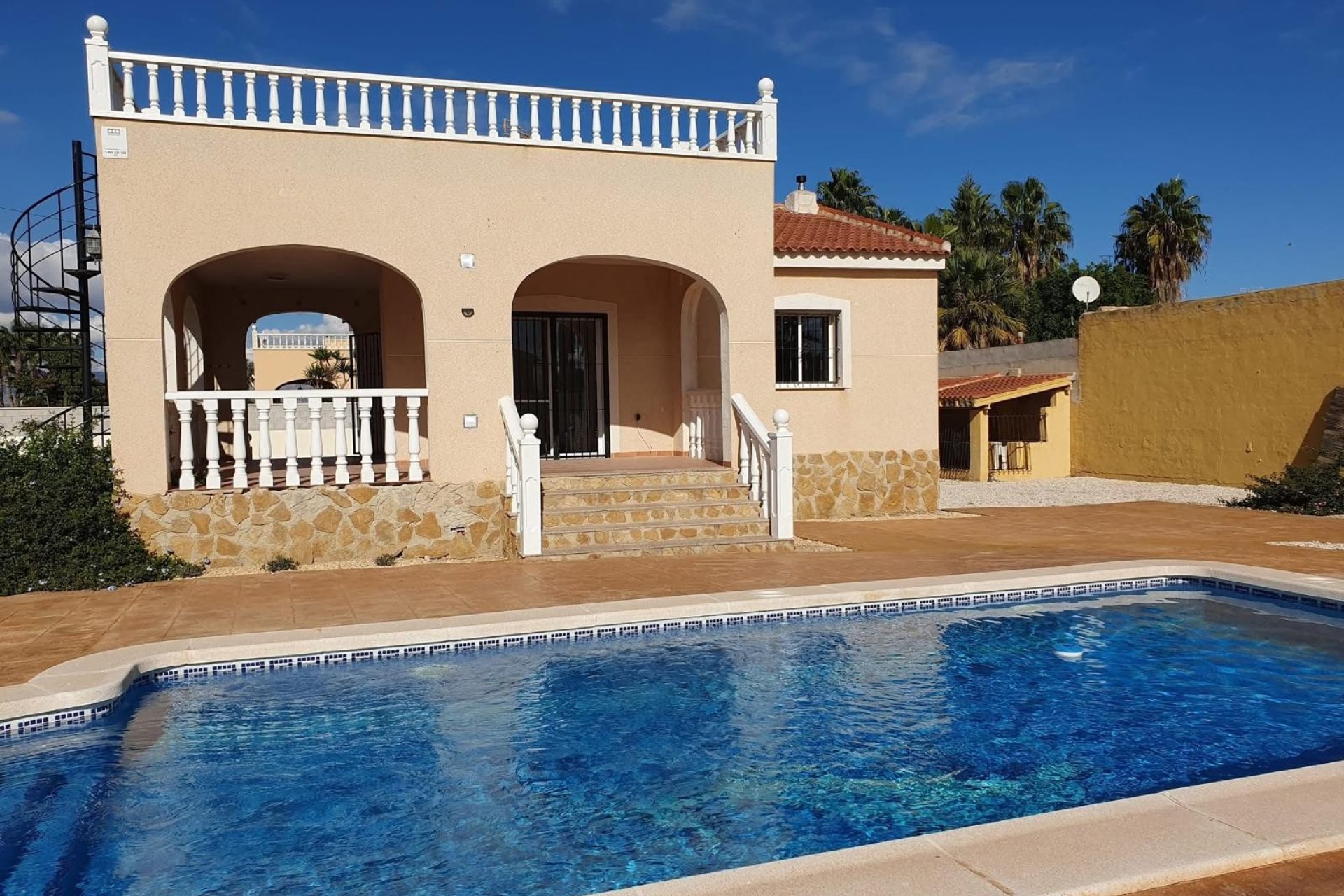 Weiterverkauf - Country house -
Alicante