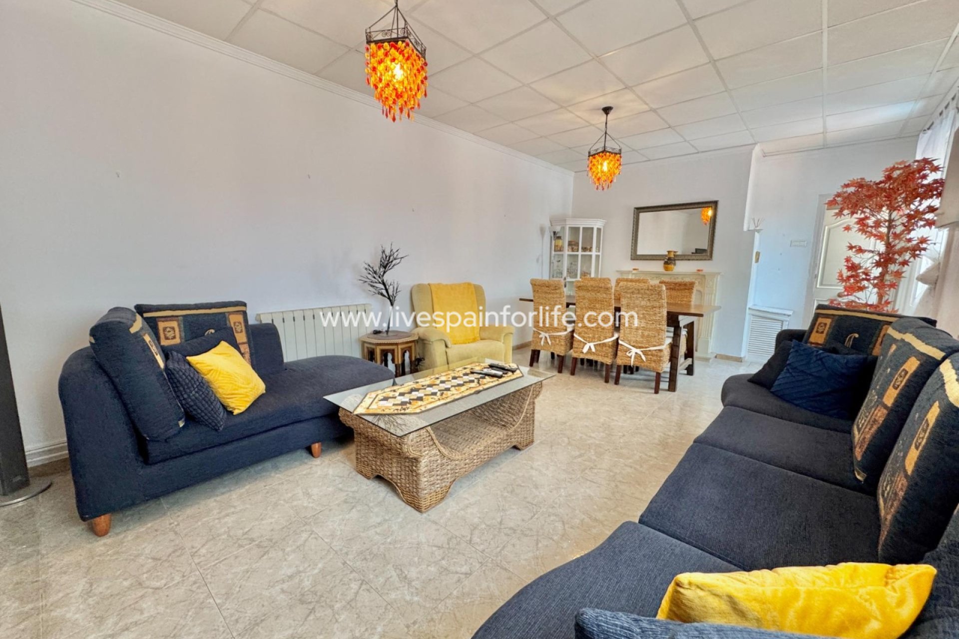 Weiterverkauf - Country house -
Alicante