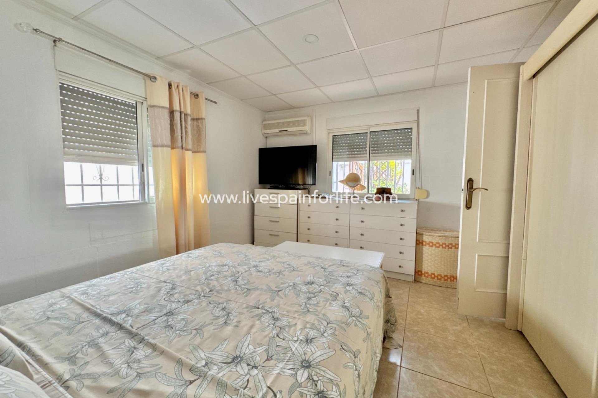 Weiterverkauf - Country house -
Alicante