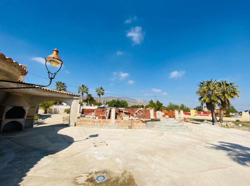 Weiterverkauf - Country house -
Alicante