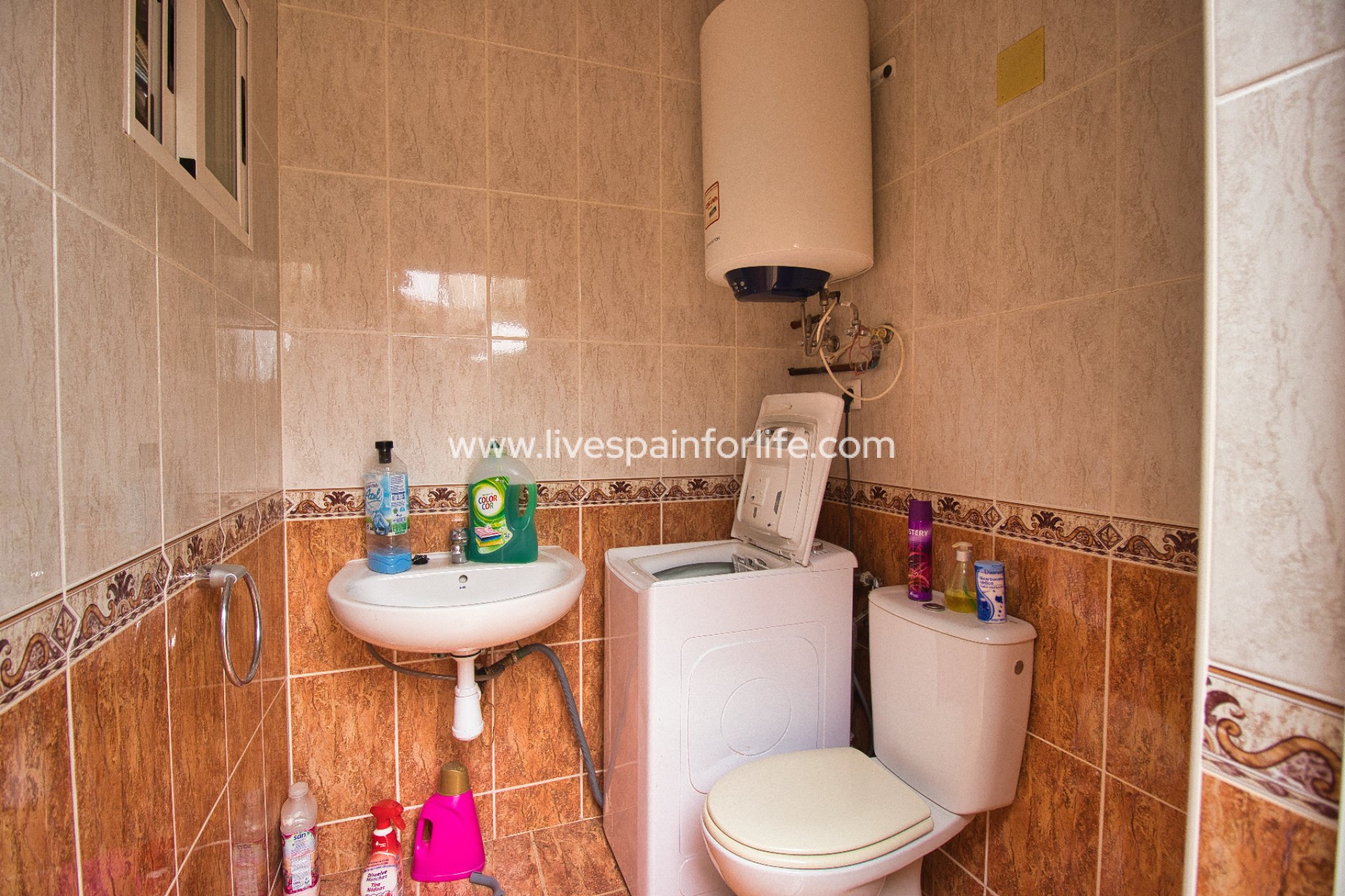 Weiterverkauf - Country house -
Alicante