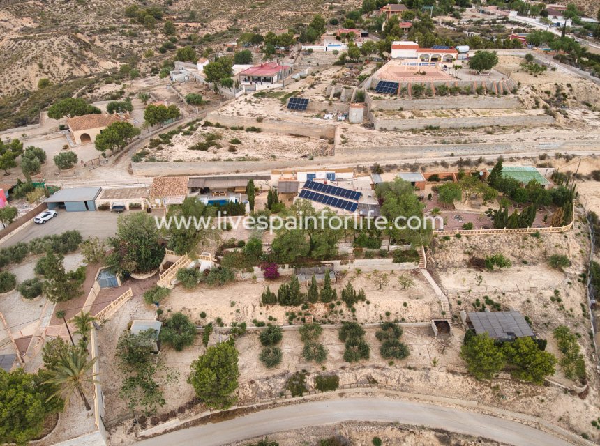Weiterverkauf - Country house -
Alicante